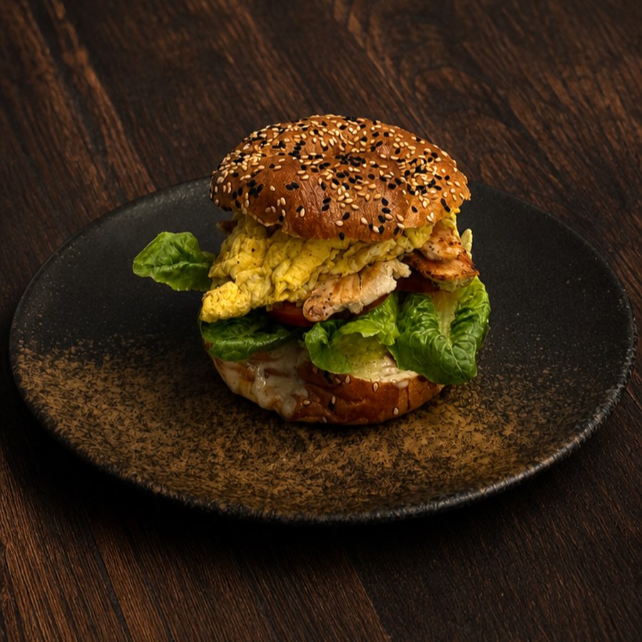 sandwich Bagel with Sous Vide Chicken Breast