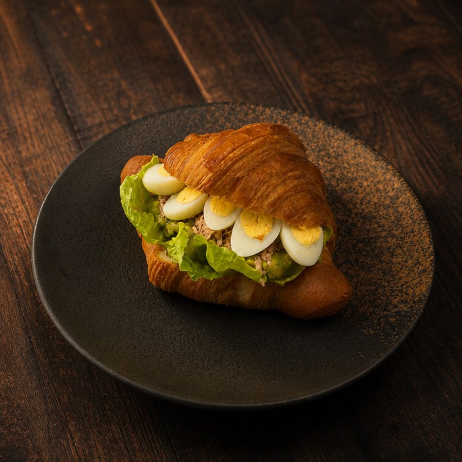 Croissant - Sous Vide Chicken Breast